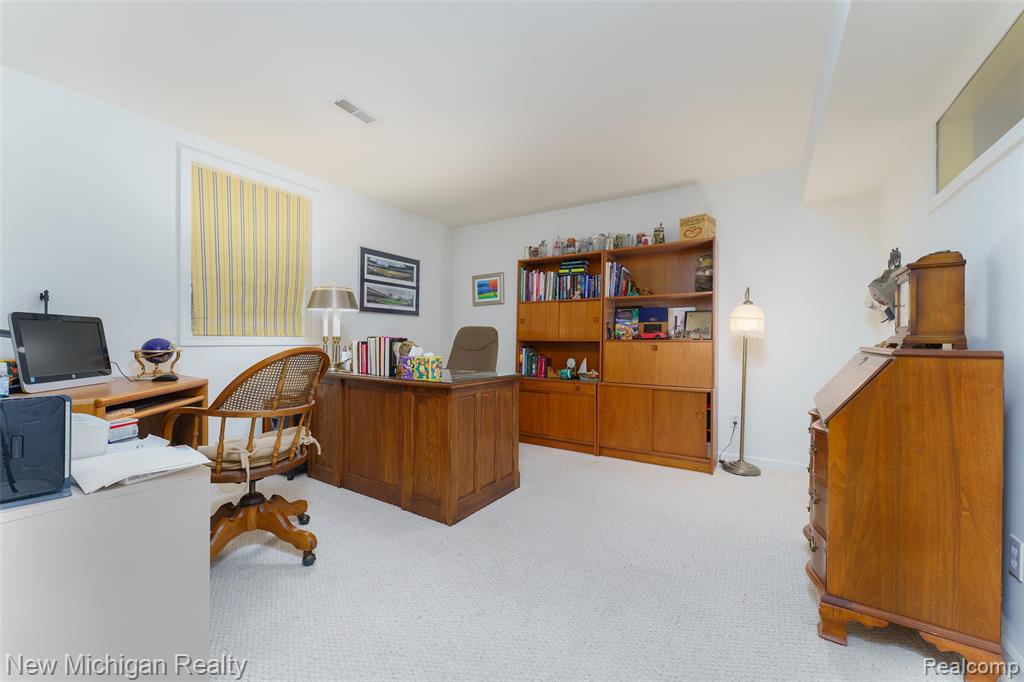 13111 Harbor Landings Drive, Fenton, MI 48430 — Photo 33