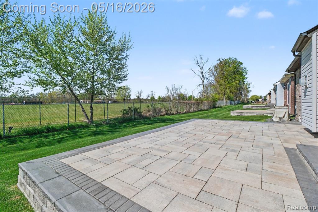 15330 Eton Pointe Drive, Clinton Twp, MI 48035 — Photo 23