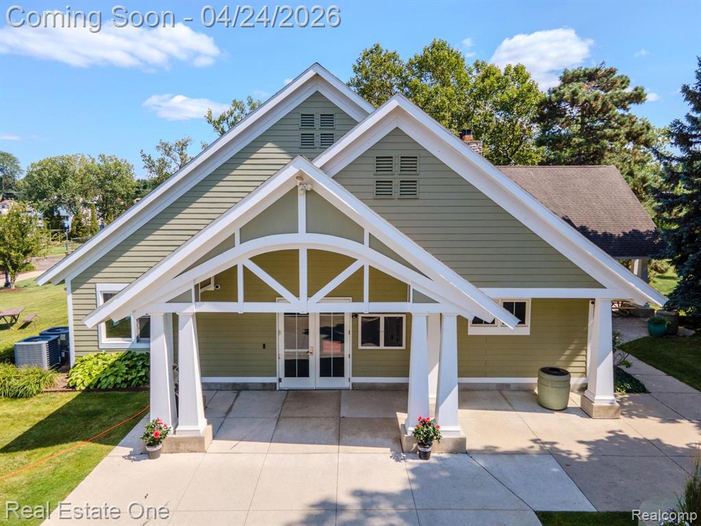 1963 Beverly Street, Sylvan Lake, MI 48320 — Photo 59