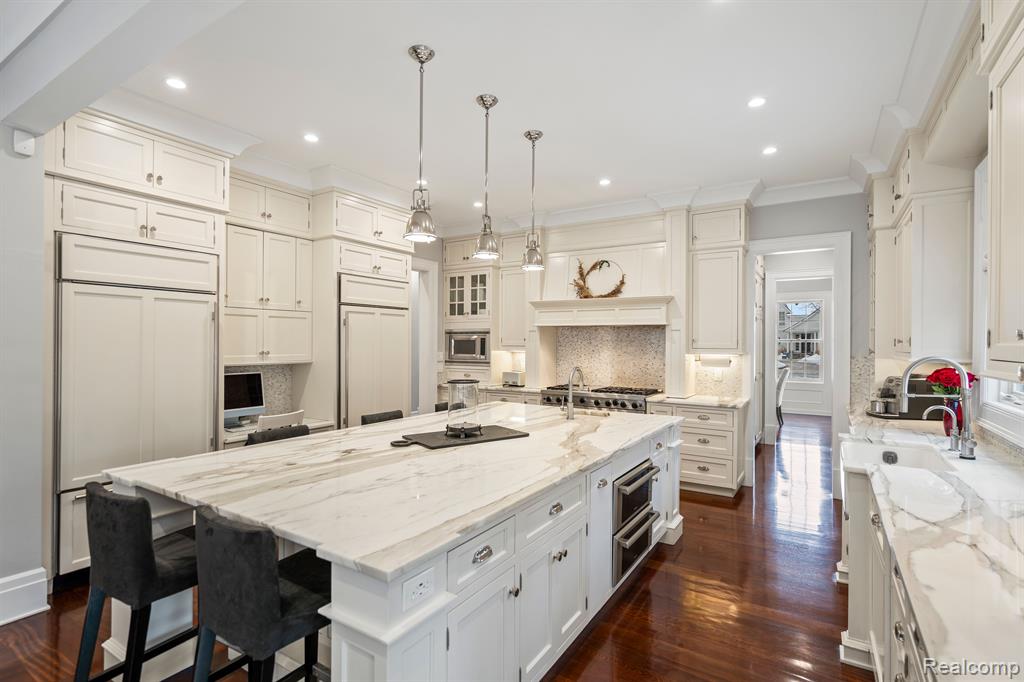 550 SHIRLEY Road, Birmingham, MI 48009 — Photo 11