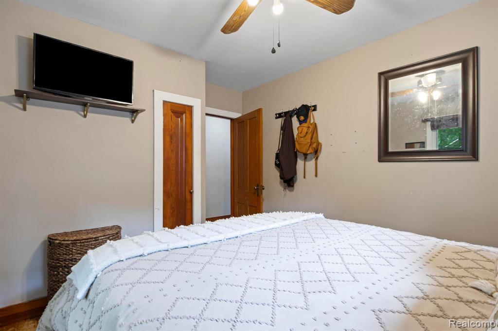 624 N PROSPECT Road, Ypsilanti, MI 48198 — Photo 16