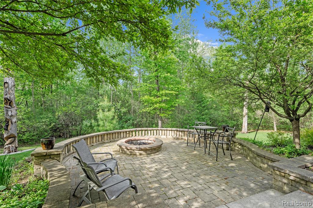 10099 Fernbrooke Drive, Brighton, MI 48116 — Photo 69
