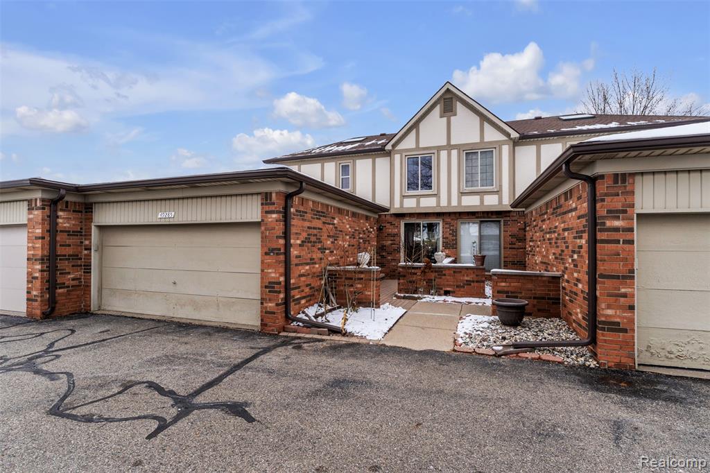 49285 Ashley Court, Shelby Twp, MI 48315 — Photo 4