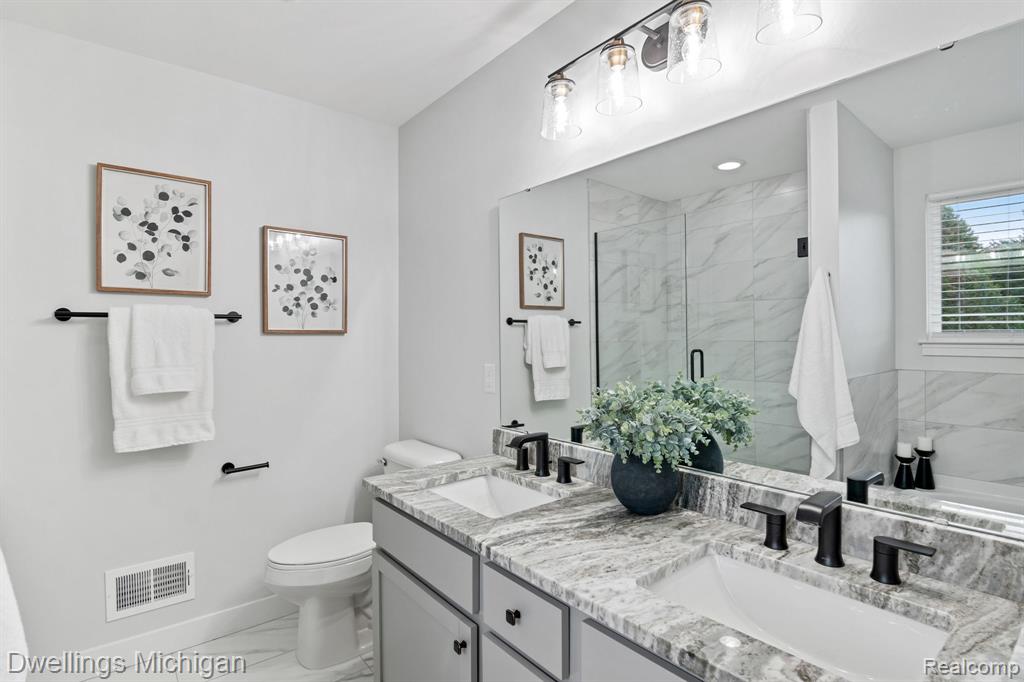 15566 PORTIS Street, Plymouth, MI 48170 — Photo 19
