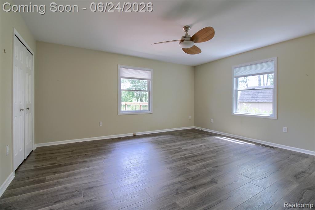24487 Dugan Drive, New Boston, MI 48164 — Photo 16