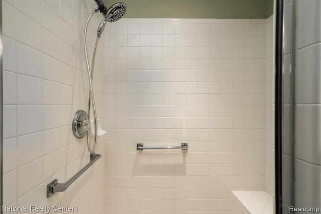 41642 Haggerty Woods Court, Canton, MI 48187 — Photo 18