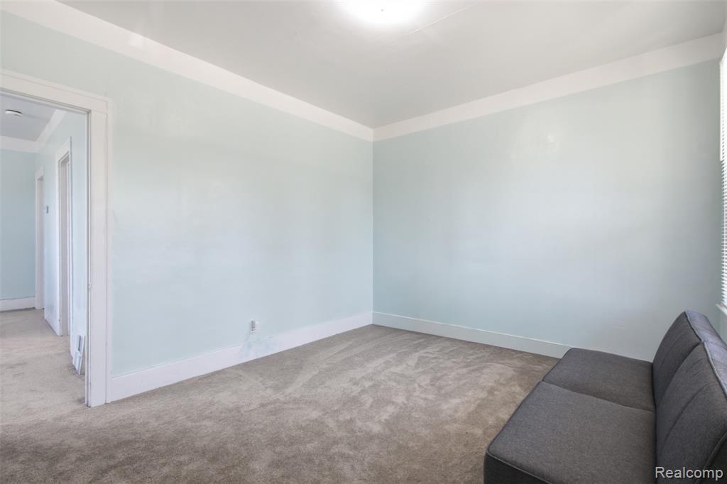2003 Dearing Street, Hamtramck, MI 48212 — Photo 4