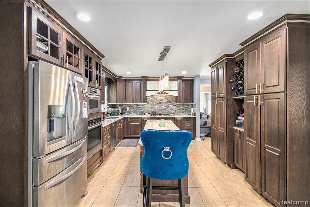 7471 Brewer Road, Flint, MI 48507 — Photo 9