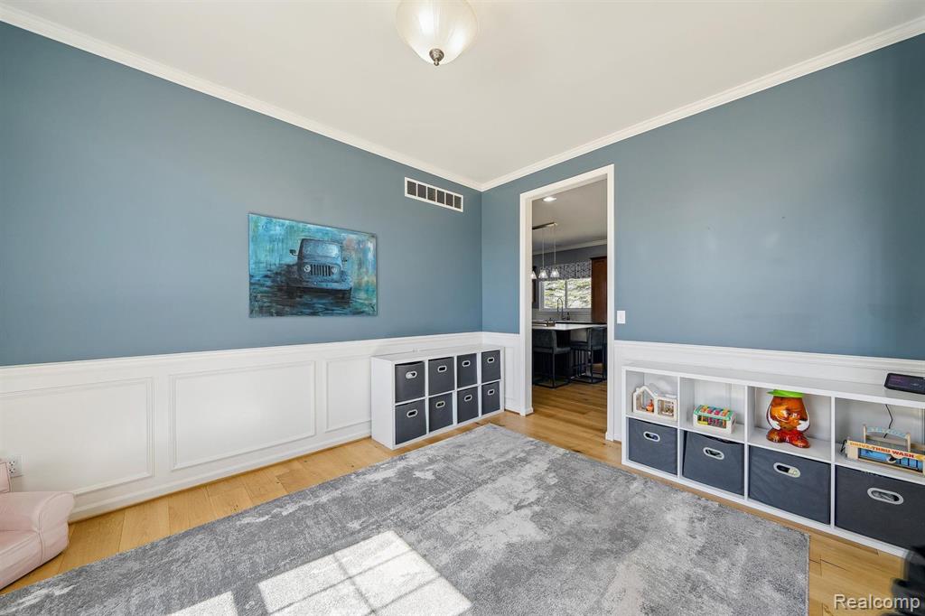 707 BAY POINTE Drive, Oxford, MI 48371 — Photo 8