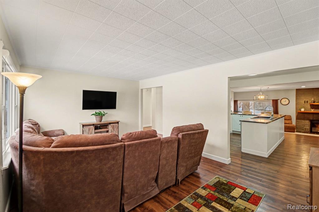 768 Pleasant Ridge, Lake Orion, MI 48362 — Photo 14