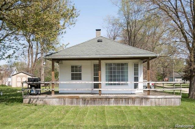 1207 Kettering Street, Burton, MI 48509 — front exterior