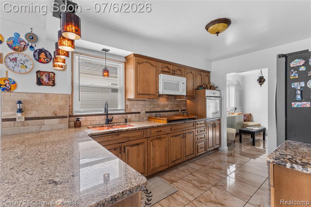 29683 Marquette Street, Garden City, MI — Photo 6