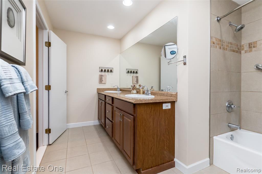 4575 Fairway Court, Waterford, MI 48328 — Photo 60