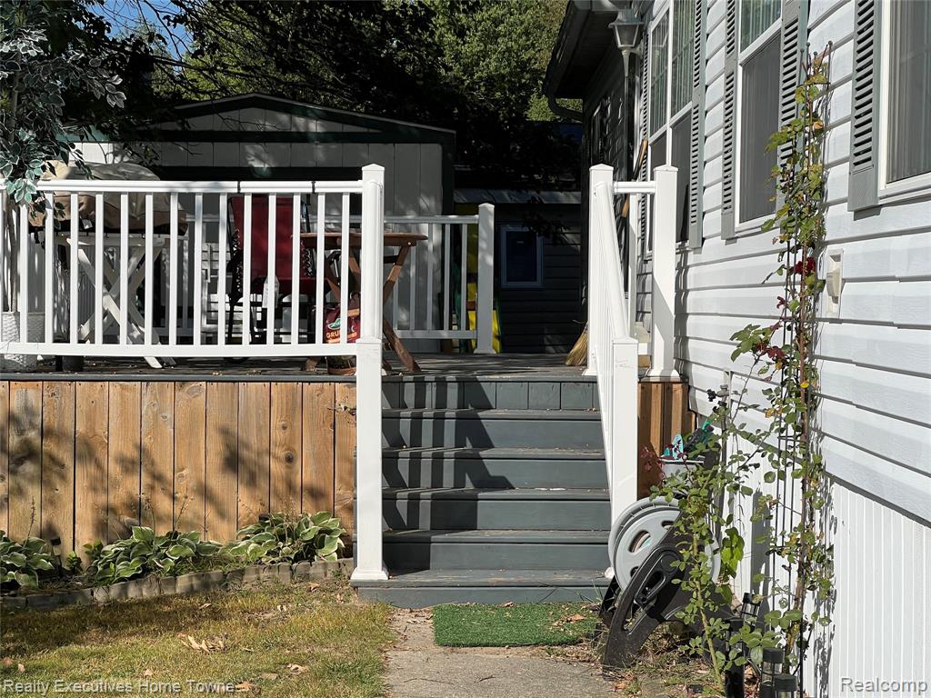 124 Hidden, Fort Gratiot, MI 48059 — Photo 5