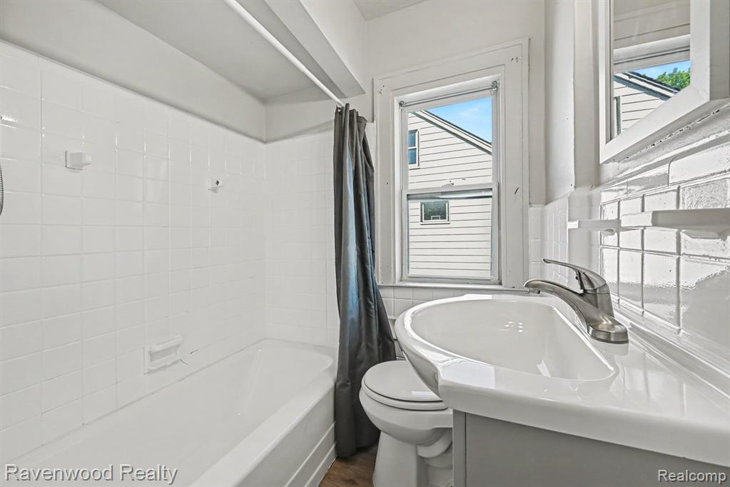 7528 Hudson Avenue, Warren, MI 48091 — Photo 18