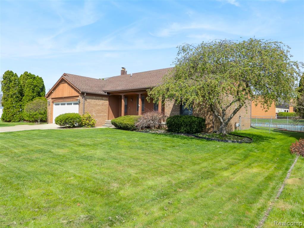 22419 Milner Street, Saint Clair Shores, MI 48081 — Photo 5