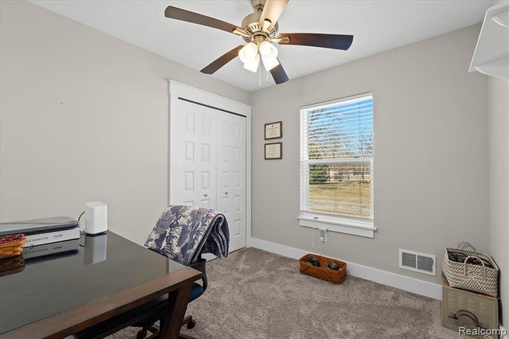 401 CHEROKEE Bend, Howell, MI 48843 — Photo 15