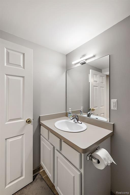 1000 CANTERBURY Street, Northville, MI 48167 — Photo 34