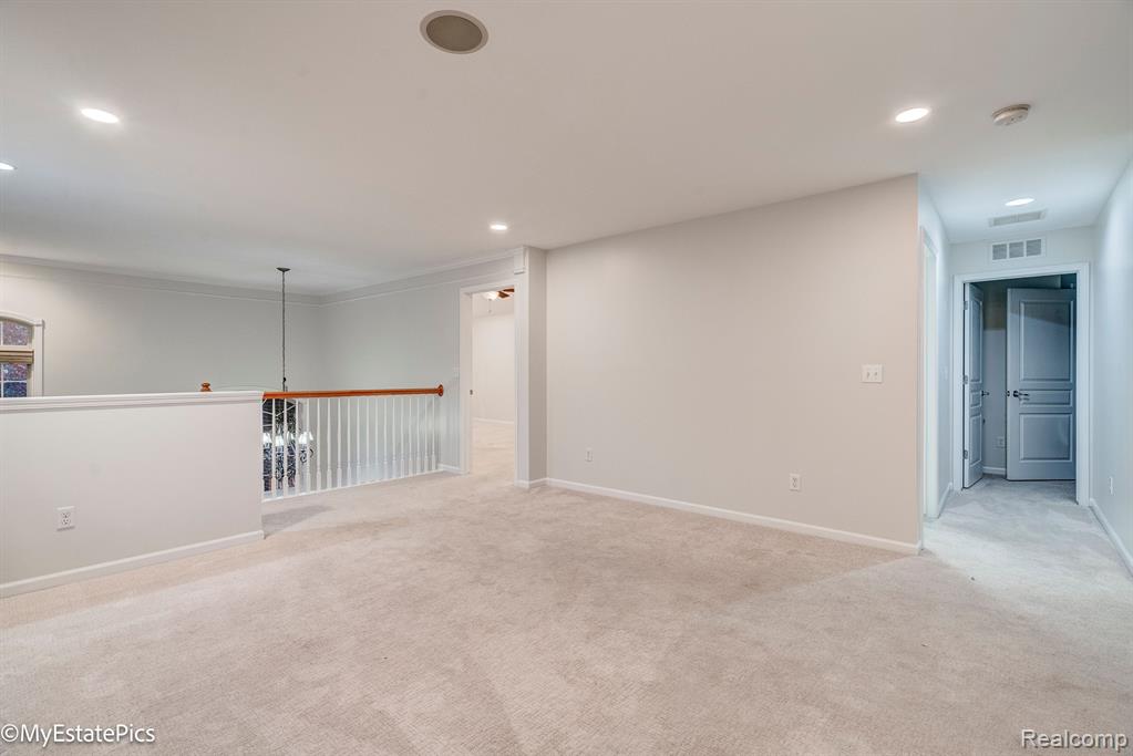 45101 BARTLETT Drive, Novi, MI — Photo 38