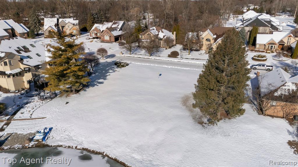 8804 Grace Street, Shelby Twp, MI 48317 — Photo 13