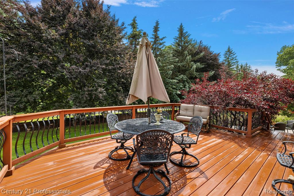 8117 Remington Court, Clarkston, MI 48348 — Photo 36