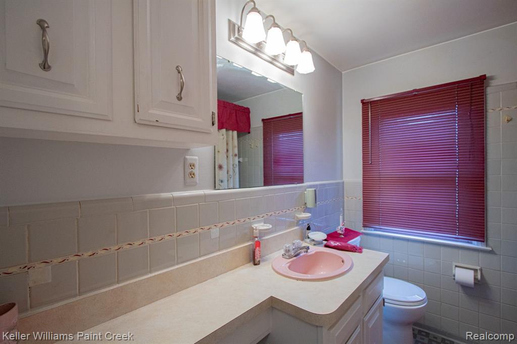 49525 SHELBY Road, Shelby Twp, MI 48317 — Photo 18