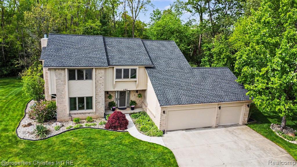 252 Granada Drive, White Lake, MI — Photo 48