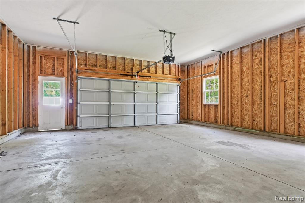 4482 Pleasant Valley Road, Brighton, MI 48114 — Photo 22