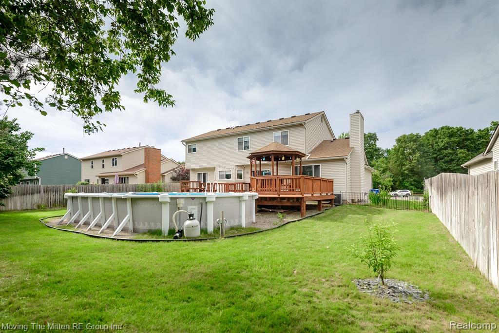 5861 MEADOWGREENE Drive, Waterford, MI 48327 — Photo 51