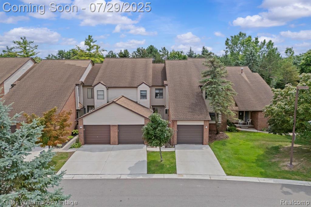 6660 Ridgefield Circle, 104, West Bloomfield, MI — Photo 44