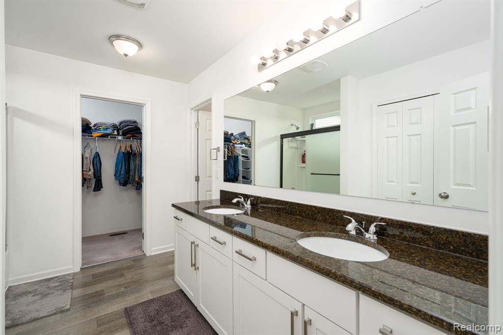48904 Carnegie Way, Macomb, MI 48042 — Photo 23