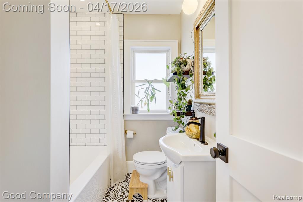 812 E George Avenue, Hazel Park, MI 48030 — Photo 28