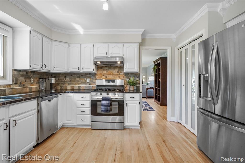 10124 Royce Drive, South Lyon, MI 48178 — Photo 10