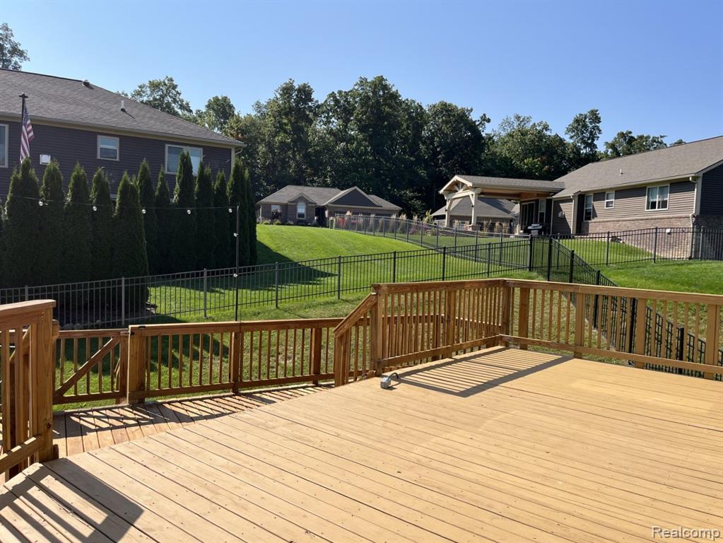 5700 APPIAN Way, Waterford, MI 48329 — Photo 6