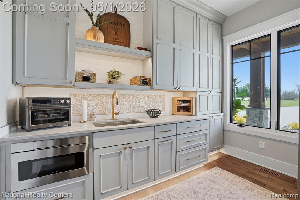 2947 7 Mile Road, South Lyon, MI 48178 — Photo 14