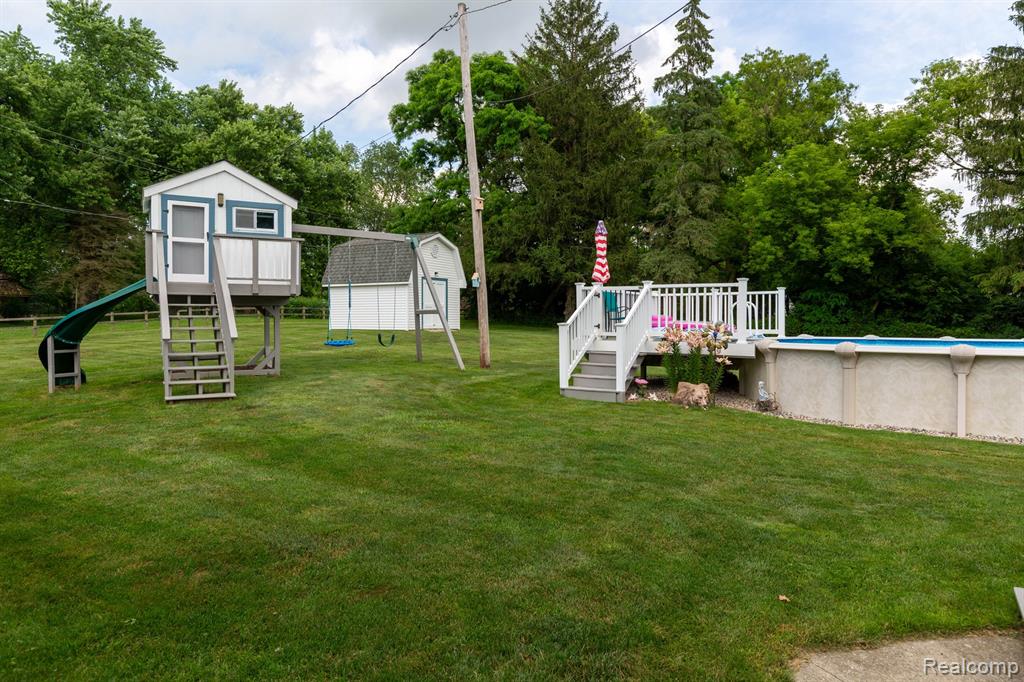 9026 Woodside Road, Northville, MI 48167 — Photo 39