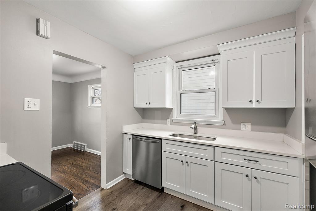 922 McLean Avenue, Royal Oak, MI 48067 — Photo 5