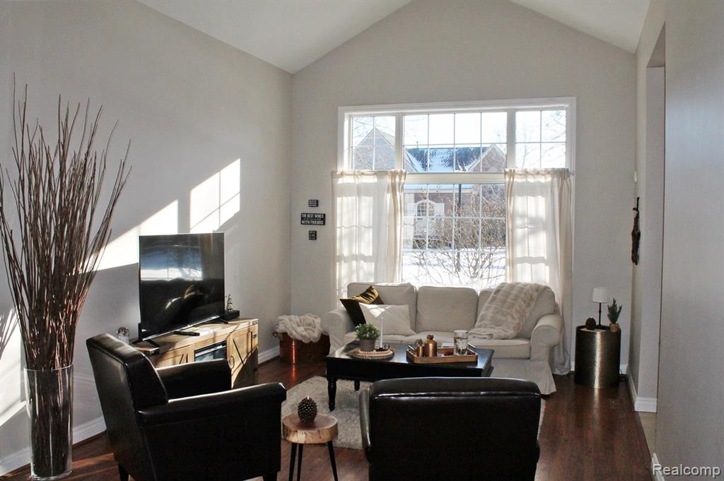 45679 N Stonewood Road, 58, Canton, MI 48187 — Photo 4