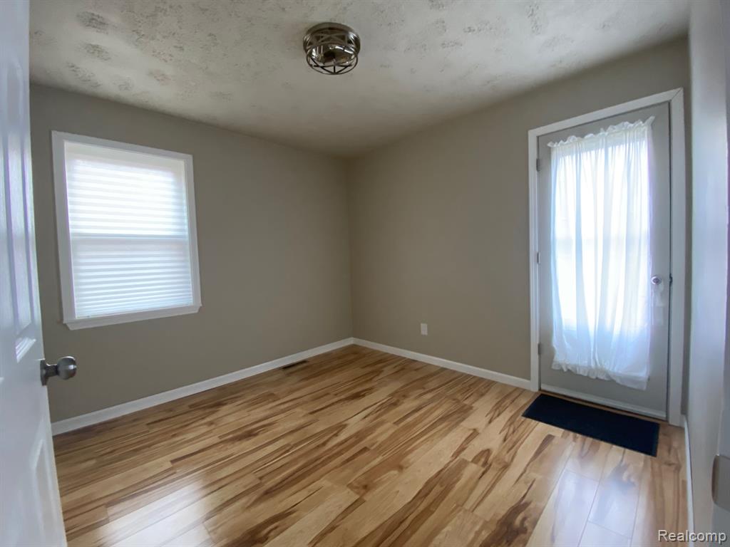 8998 Quandt Avenue, Allen Park, MI 48101 — Photo 21