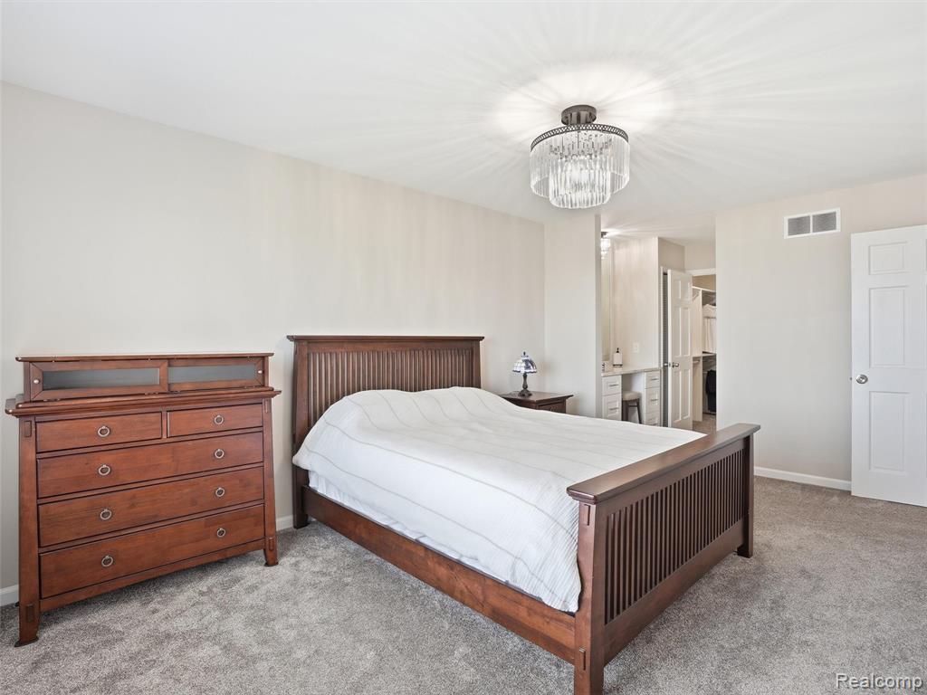 102 Lac Sainte Claire Drive, Saint Clair Shores, MI 48082 — Photo 39