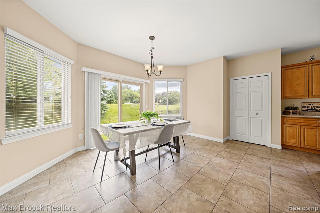 5142 Trailwood Lane, Warren, MI 48092 — Photo 13