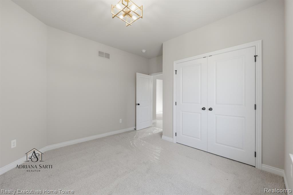 54161 Carrigan Drive, New Baltimore, MI 48047 — Photo 32