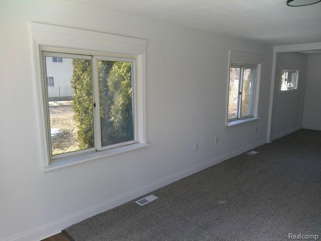 5071 Lippincott Boulevard, Burton, MI 48519 — Photo 6