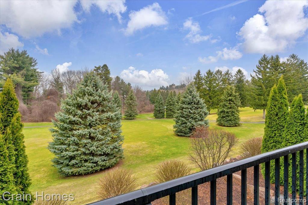 5808 KNOB HILL Circle, Clarkston, MI 48348 — Photo 21