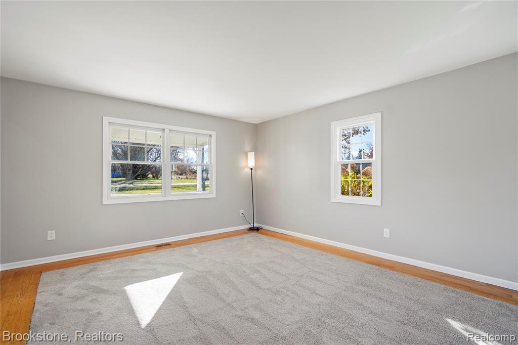6189 Hall Road, Dryden, MI 48428 — Photo 9