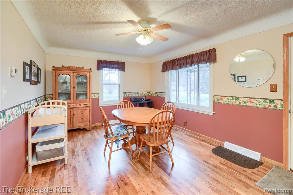 5107 Hartland Drive, Flint, MI 48506 — Photo 14