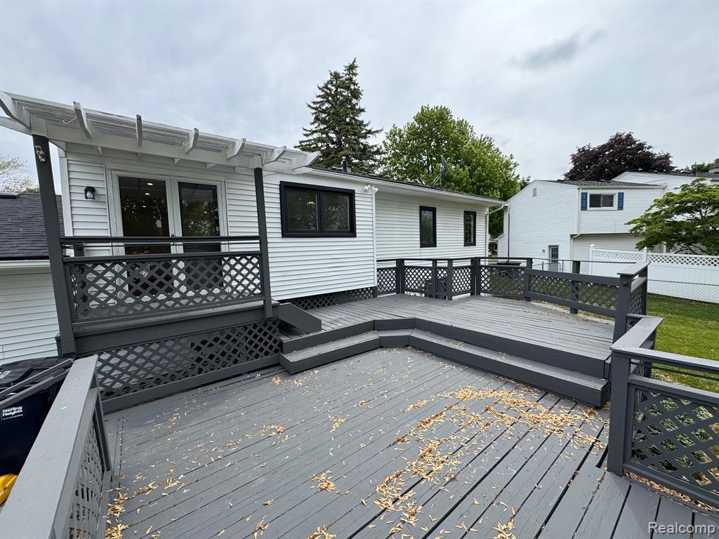42811 WILMINGTON Drive, Sterling Heights, MI 48313 — Photo 26