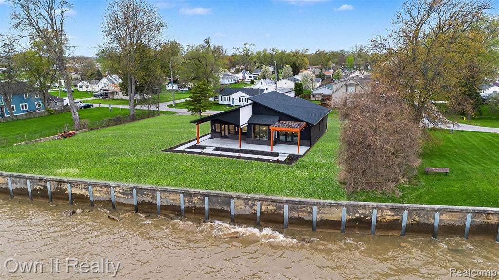 2020 Edgewater Street, Monroe, MI 48162 — Photo 3
