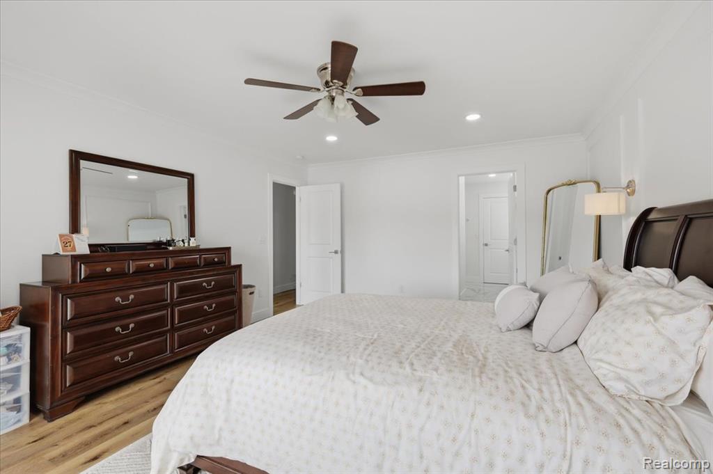 827 N Pointe, Port Huron, MI 48060 — Photo 23