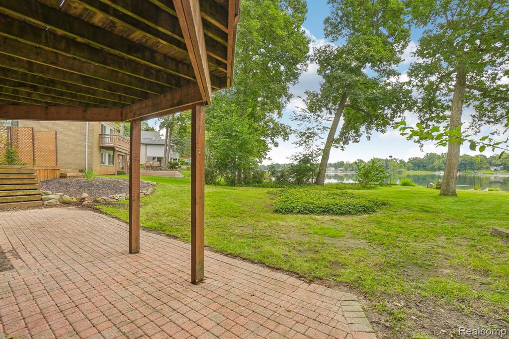 6755 WELLESLEY, Clarkston, MI — Photo 34
